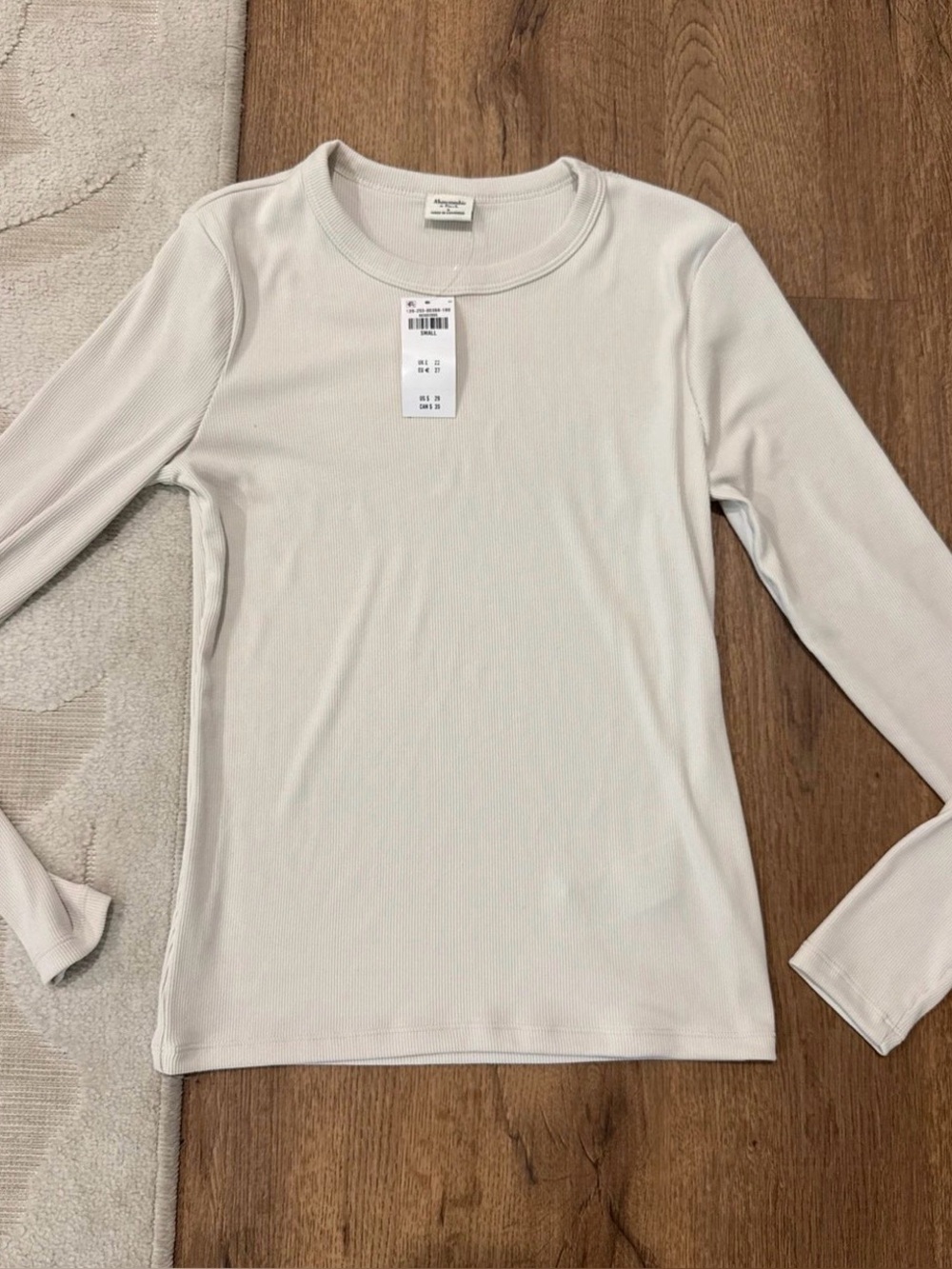 NWT Abercrombie & Fitch cream Ribbed Crewneck Top